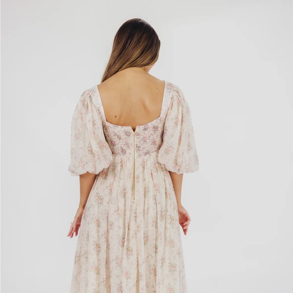 Worth Collective Harlow in Petal Pink Maxi Dress in Floral Puff Sleeve Dress - Picture 9 of 10
